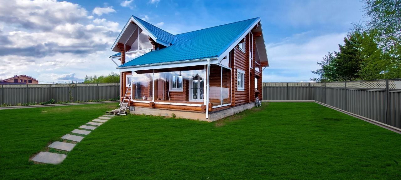Мягкие окна на веранде загородного дома в посёлке Черемисиново
